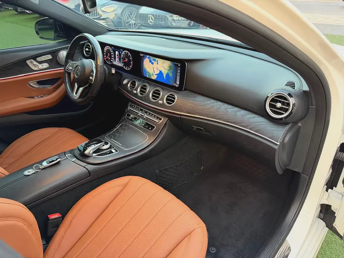 Mercedes-Benz E-Class E 300 4MATIC 2019-10-10