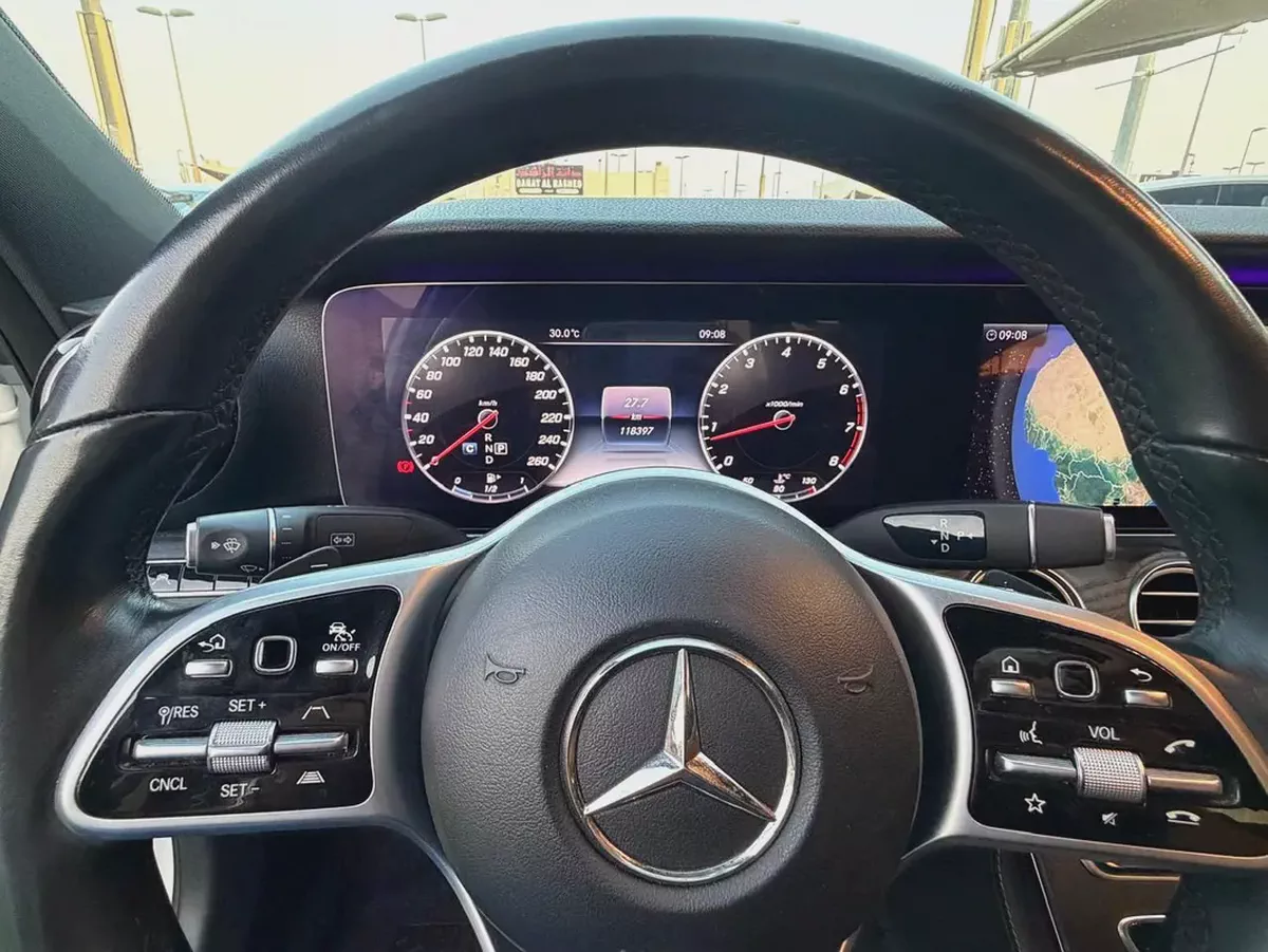 Mercedes-Benz E-Class E 300 4MATIC 2019-8-8