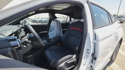 MG MG5 Luxury 2026 GCC Specs-14