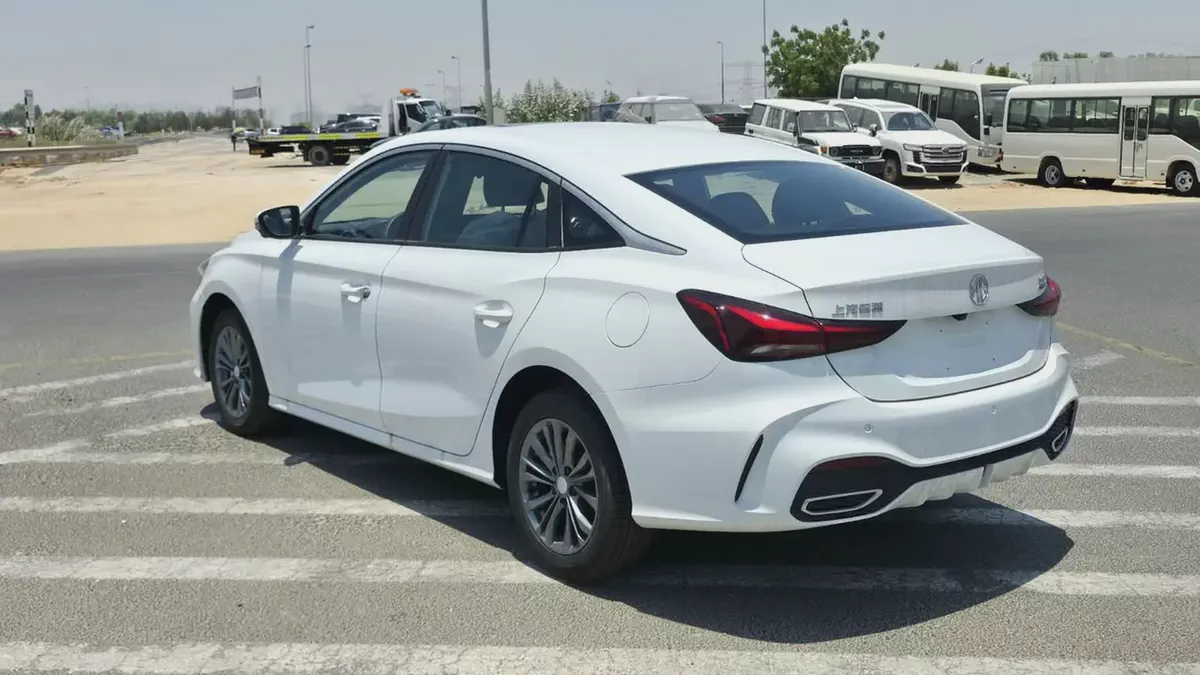 MG MG5 Luxury 2026 GCC Specs-9-9