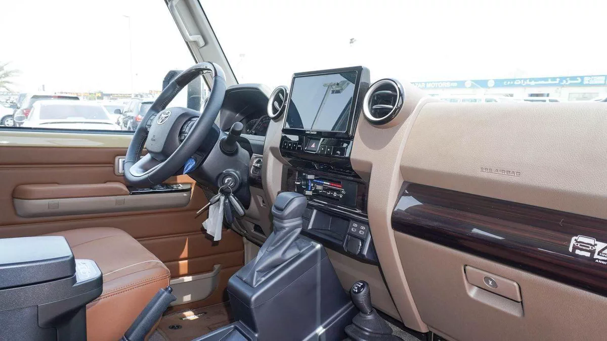 Toyota Land Cruiser 70 LC76 LX LX 4.0L V6 A/T-11-0