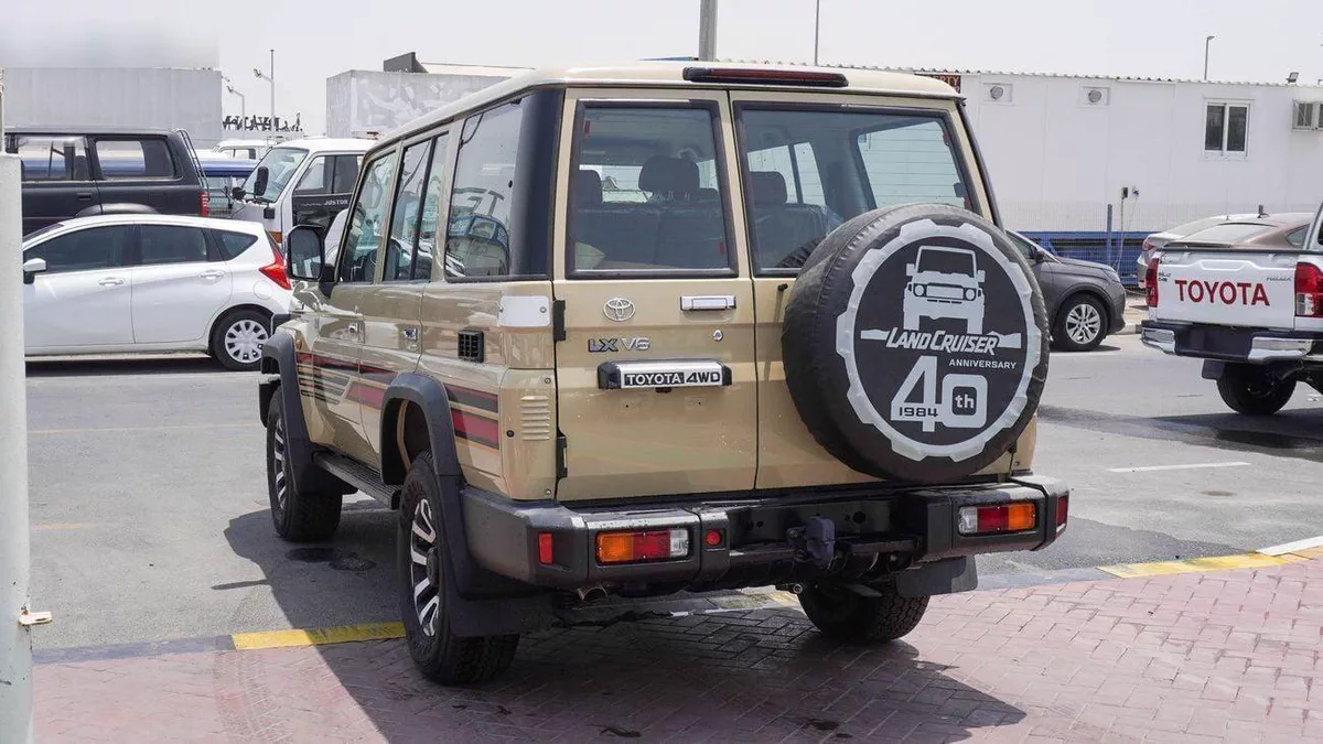 Toyota Land Cruiser 70 LC76 LX LX 4.0L V6 A/T-14-0
