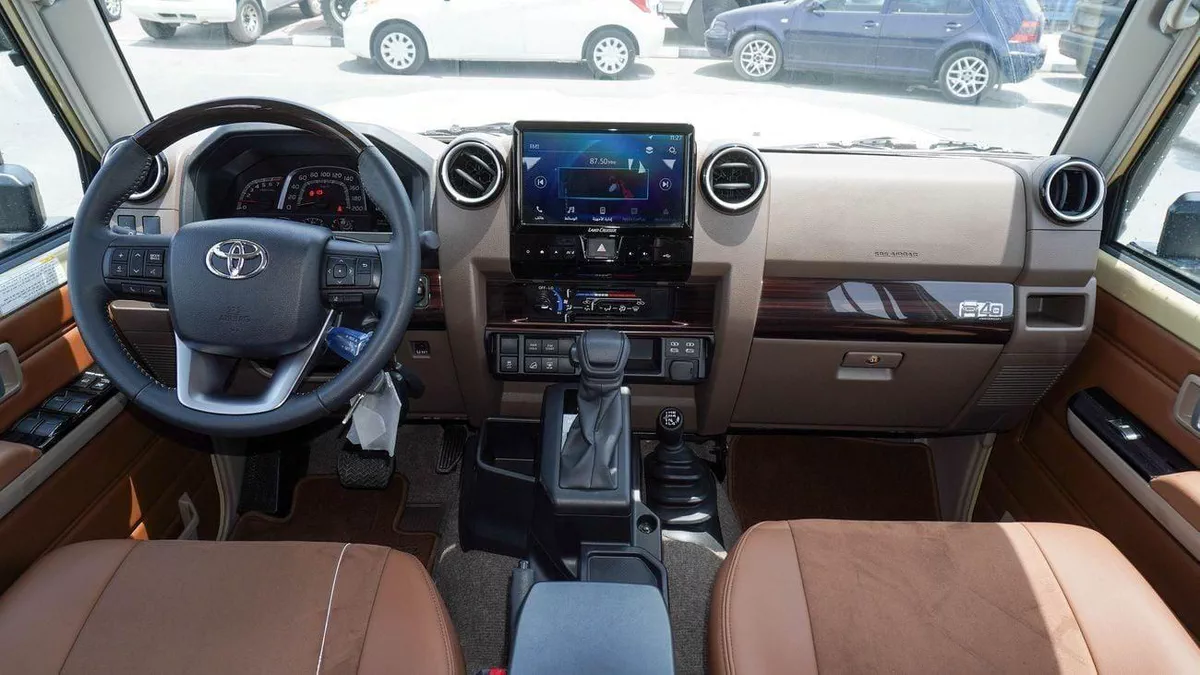 Toyota Land Cruiser 70 LC76 LX LX 4.0L V6 A/T-8-0