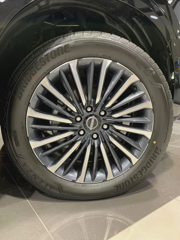 NISSAN PATROL PLATINUM 3.5L TT 2026YM نيسان باترول بلاتنيوم توين توربو