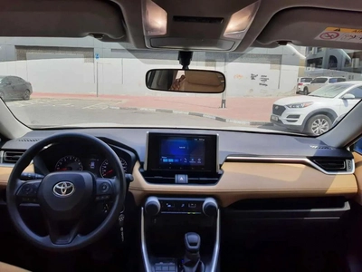 Toyota RAV4 2.5L (2WD) EX-4