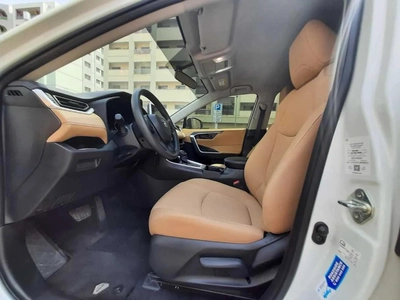 Toyota RAV4 2.5L (2WD) EX-2