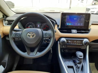 Toyota RAV4 2.5L (2WD) EX-3