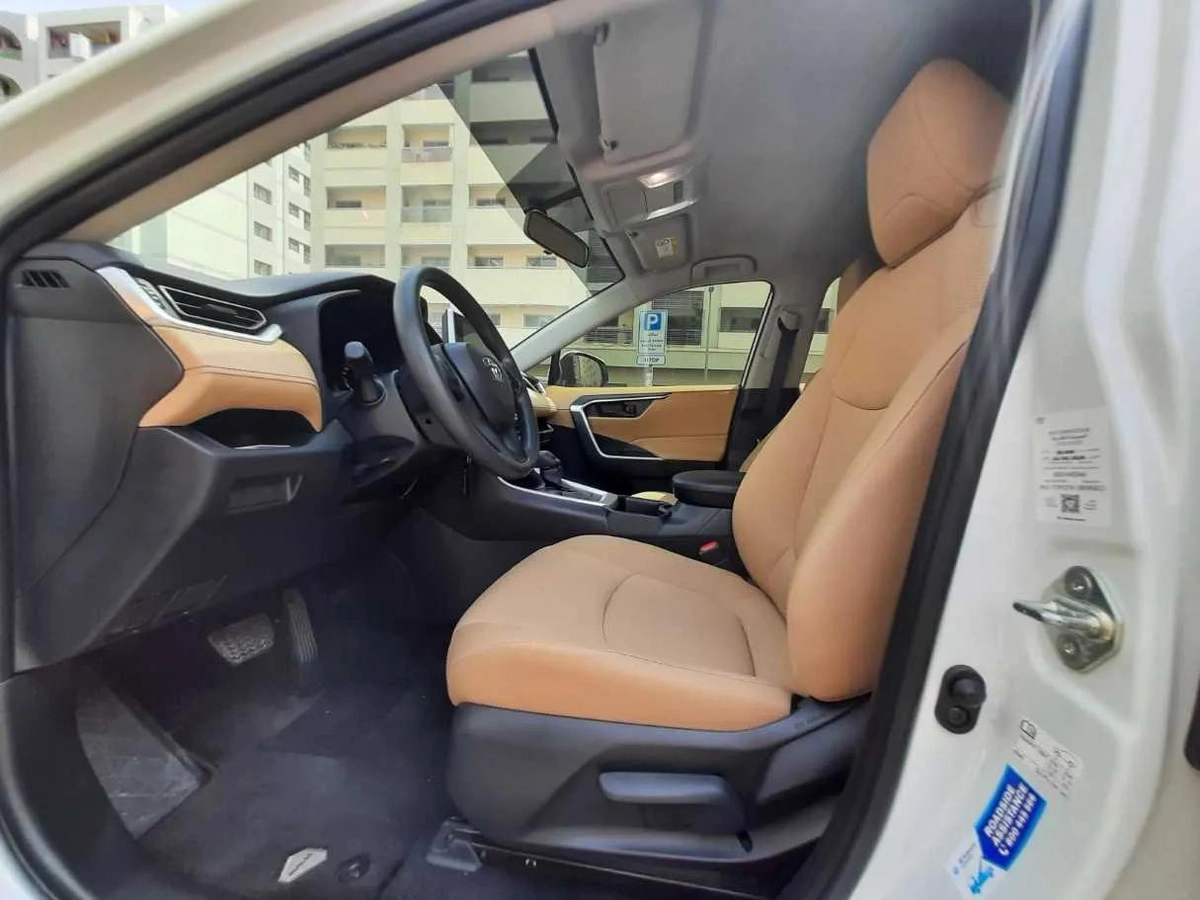 Toyota RAV4 2.5L (2WD) EX-2-2