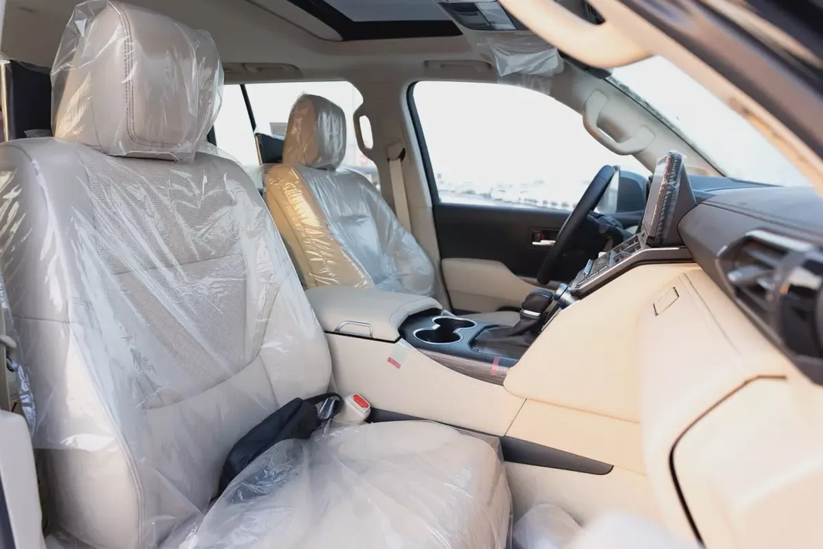 Brand New 2026 Toyota Land Cruiser VXR HAYBRID | GCC Specs | 0km-14-14
