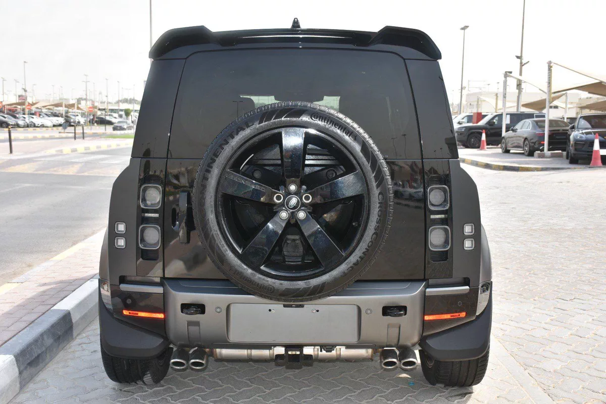 DEFENDER CARPATHIAN EDITION V8 2024 | BLACK-10-10