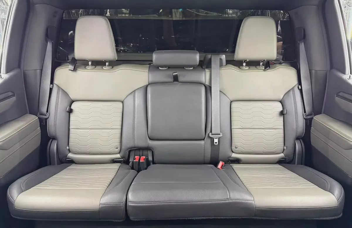 1500 ZR2 | Full PPF | GCC | Al Ghandi Warranty 2027 | Al Ghandi Full Service History-18-18