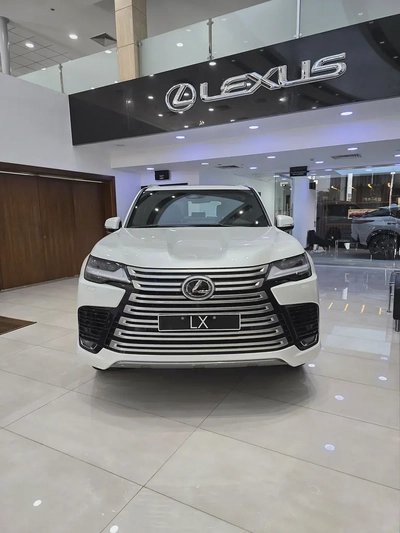 Lexus LX 700h Signature 2025 GCC Specs | Brand New Luxury Hybrid-1