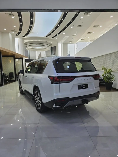 Lexus LX 700h Signature 2025 GCC Specs | Brand New Luxury Hybrid-2