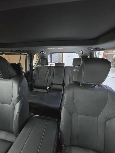 Lexus LX 700h Signature 2025 GCC Specs | Brand New Luxury Hybrid-7