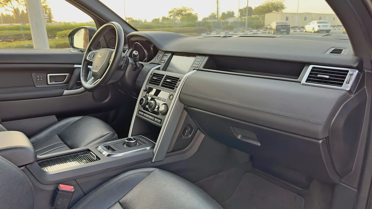 2019 Land Rover Discovery Sport HSE-9-9