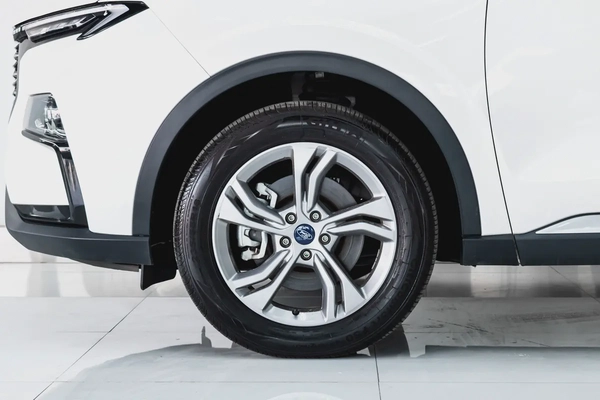DEALER WARRANTY 1 YEAR / 20,000 KM | 1.8 L | GCC | AED 1100 PM