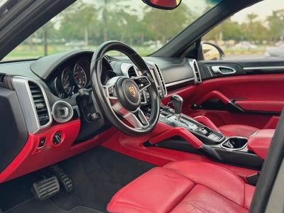 Porsche Cayenne Standard 2016 GCC Specs-16