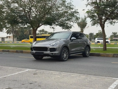 Porsche Cayenne Standard 2016 GCC Specs-2