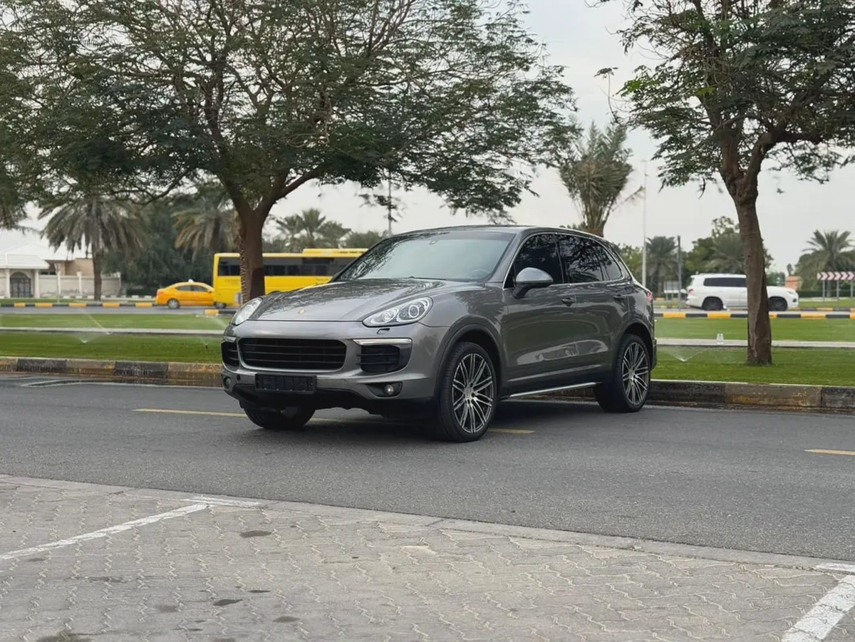 Porsche Cayenne Standard 2016 GCC Specs-2-2