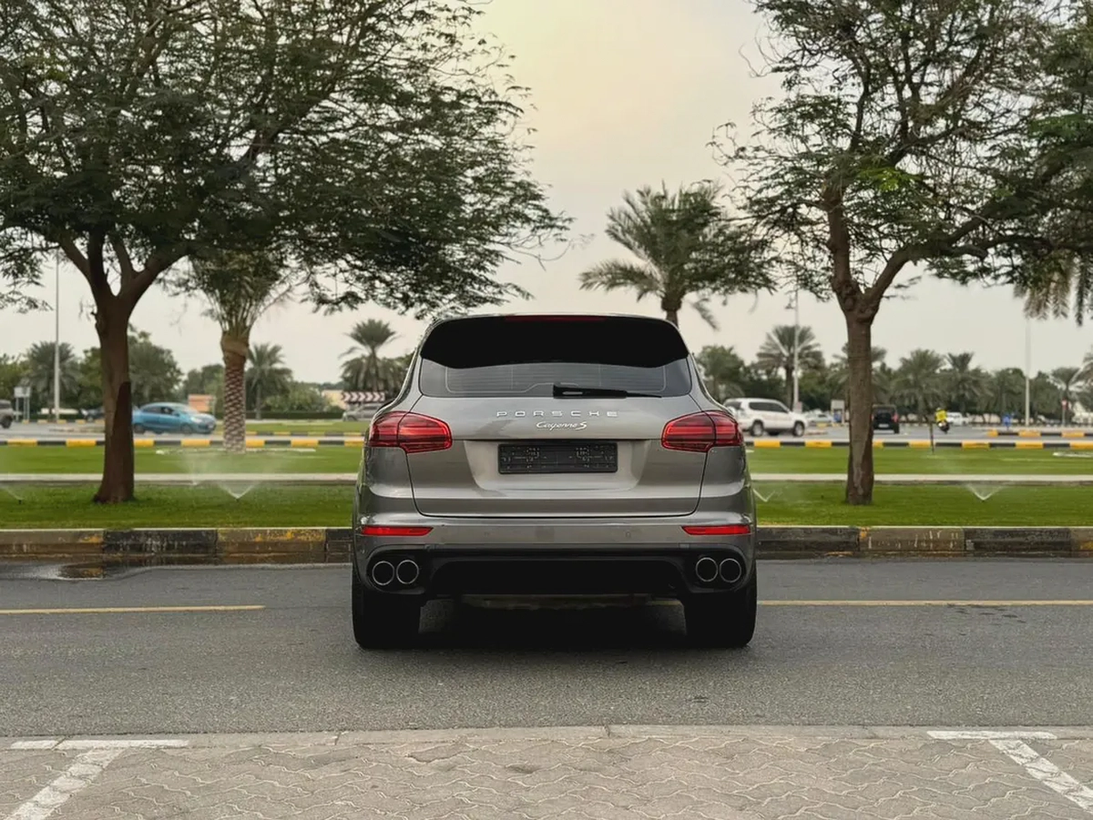 Porsche Cayenne Standard 2016 GCC Specs-7-7