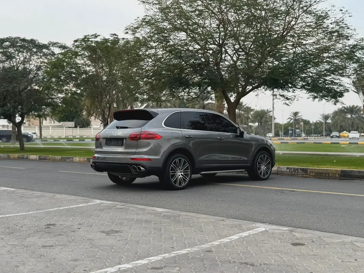 Porsche Cayenne Standard 2016 GCC Specs-8-8