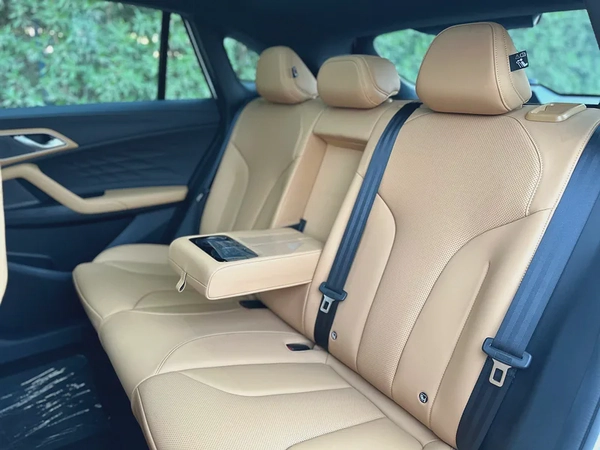 MG l HS LUXURY 2025 GCC I FULL OPTION