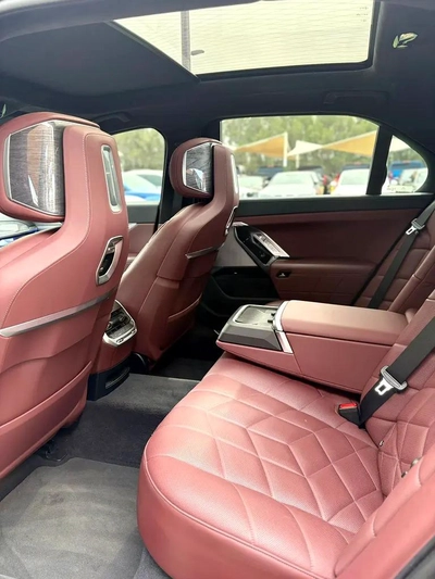 BMW 760i X DRIVE V VIP 2023 Zero Accidents Perfect Condition M Sport Package Full option-3