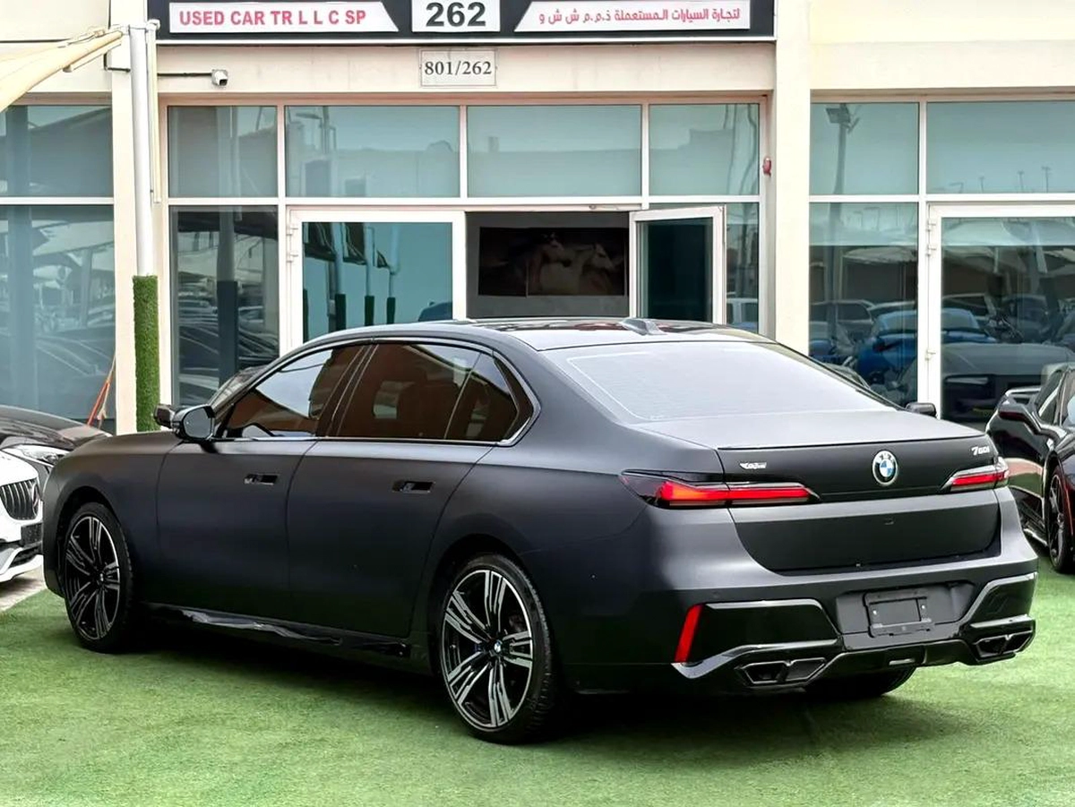 BMW 760i X DRIVE V VIP 2023 Zero Accidents Perfect Condition M Sport Package Full option-6-6