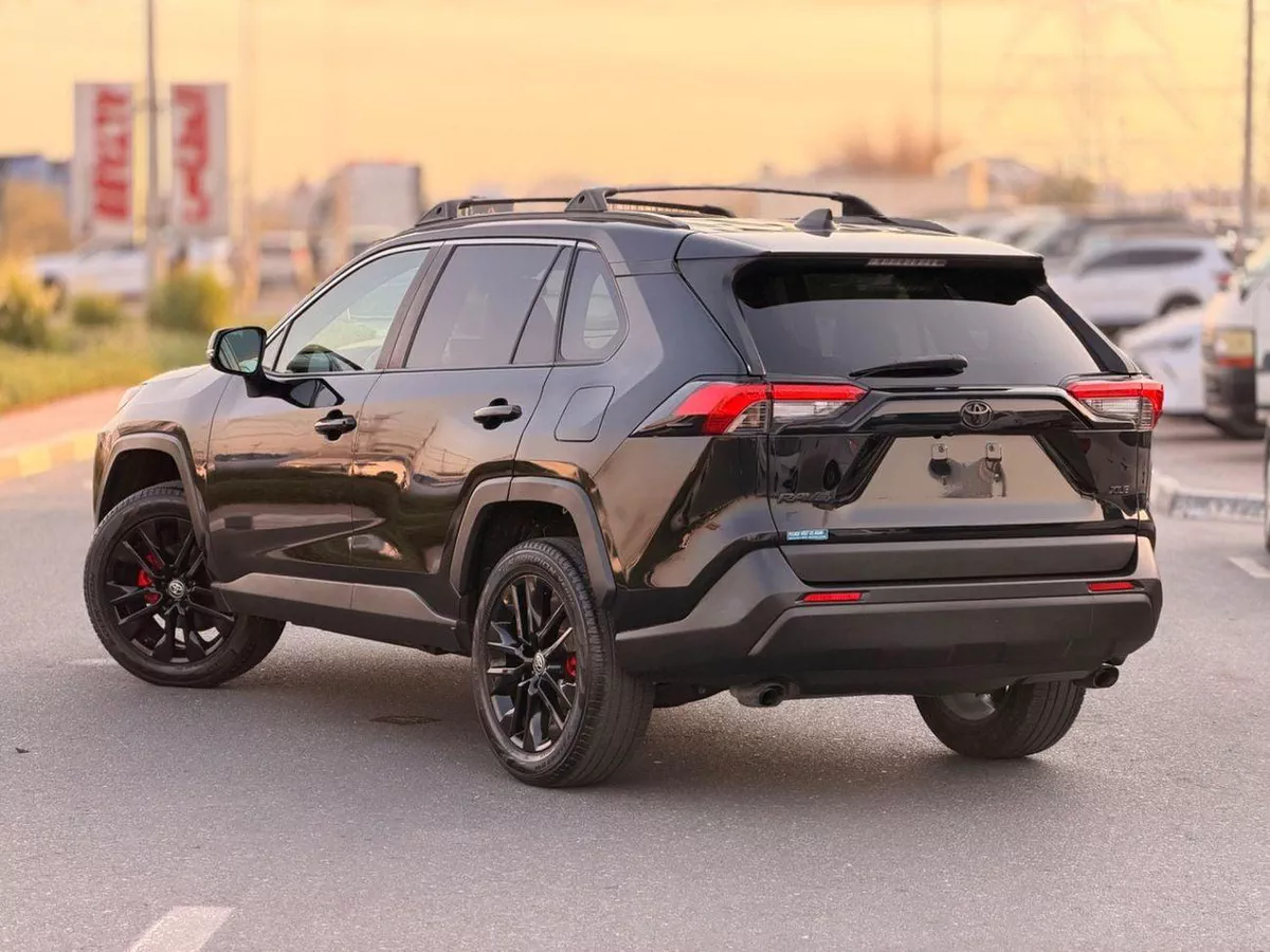 Toyota RAV4 XLE premium 2.5 L Full option-14-0