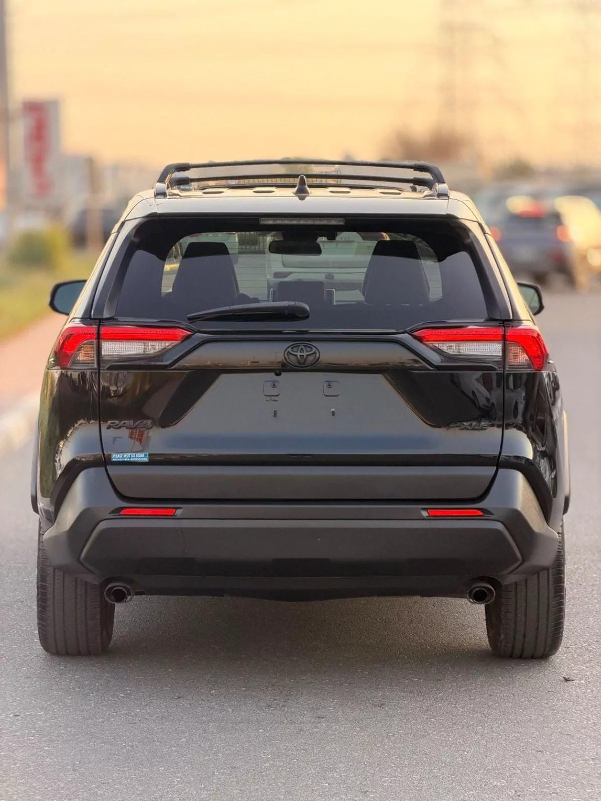 Toyota RAV4 XLE premium 2.5 L Full option-3-0