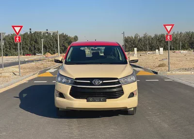 فقط 26500 درهم - تويوتا اينوفا - ⁦2021⁩ - محرك بترول - مواصفات خليجية - 7 مقاعد-1