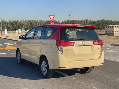 فقط 26500 درهم - تويوتا اينوفا - ⁦2021⁩ - محرك بترول - مواصفات خليجية - 7 مقاعد-3