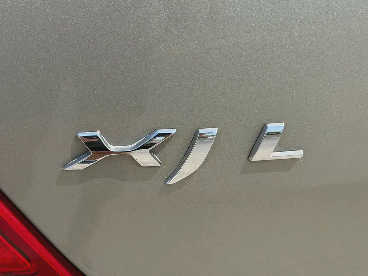 2014 Jaguar XJ Luxury (LWB) | GCC Specs-18-18