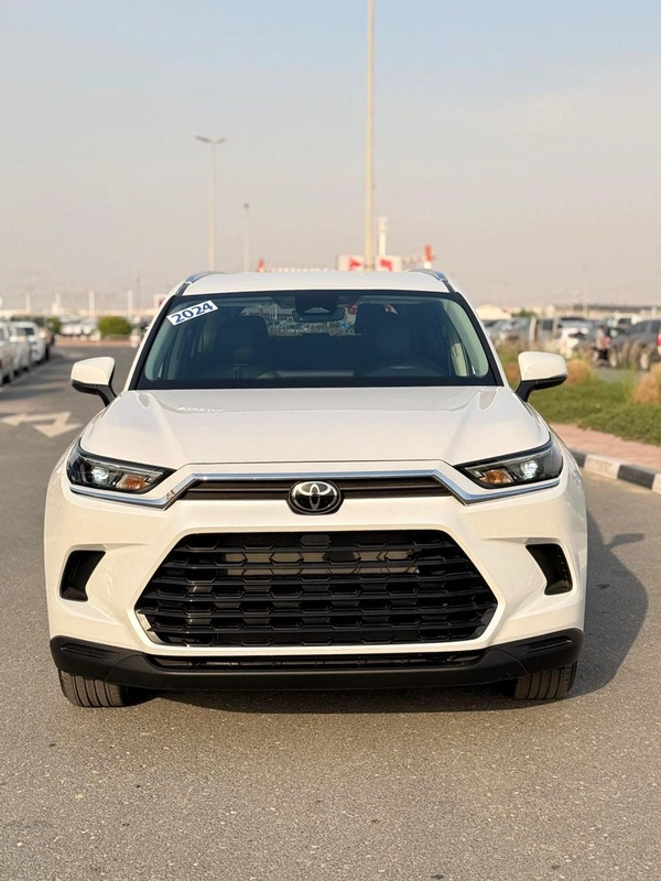 Toyota Grand Highlander XLE 2.4L  2024 model
