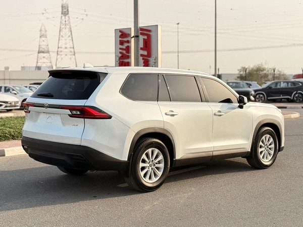 Toyota Grand Highlander XLE 2.4L  2024 model