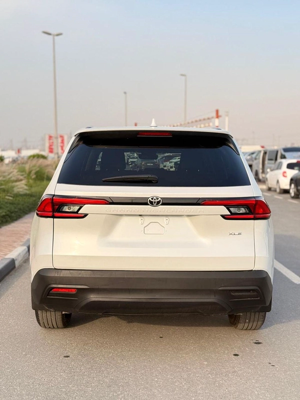 Toyota Grand Highlander XLE 2.4L  2024 model