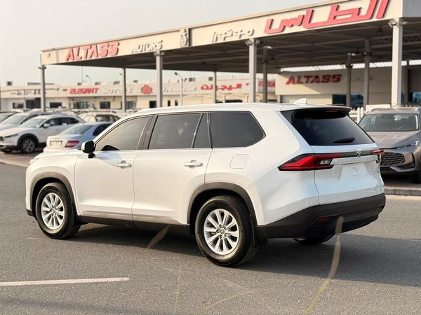Toyota Grand Highlander XLE 2.4L  2024 model