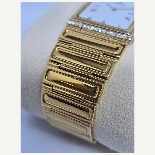 Omega Classic | Full Yellow Gold Vintage Bezel Diamond with White Dial | Used (Fair) | Year of production 2000 (Approximation) | No original box | No original papers