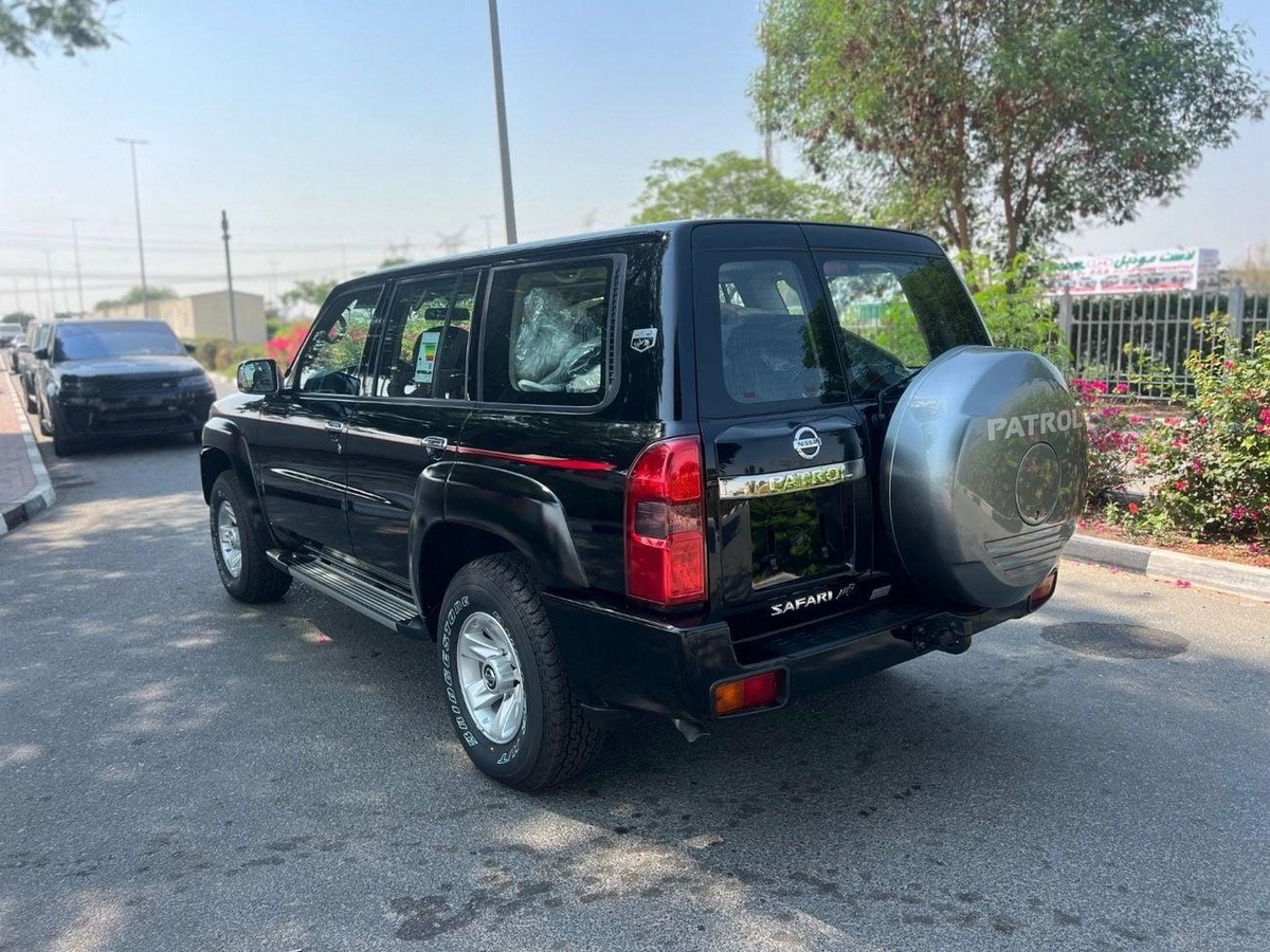 Nissan Patrol SAFARI SW Safari 4.8L M/T-3-0