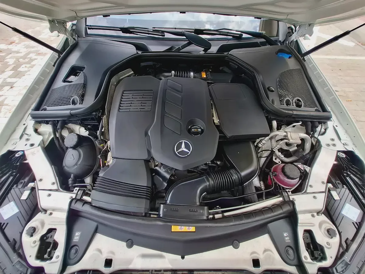 2023 Mercedes-Benz E 300 4MATIC - Korean Specs --18-18