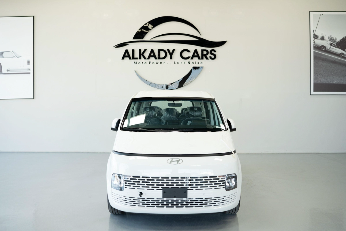 HYUNDAI STARIA 2.2L TURBO 11 SEATS DIESEL 2026-2-2