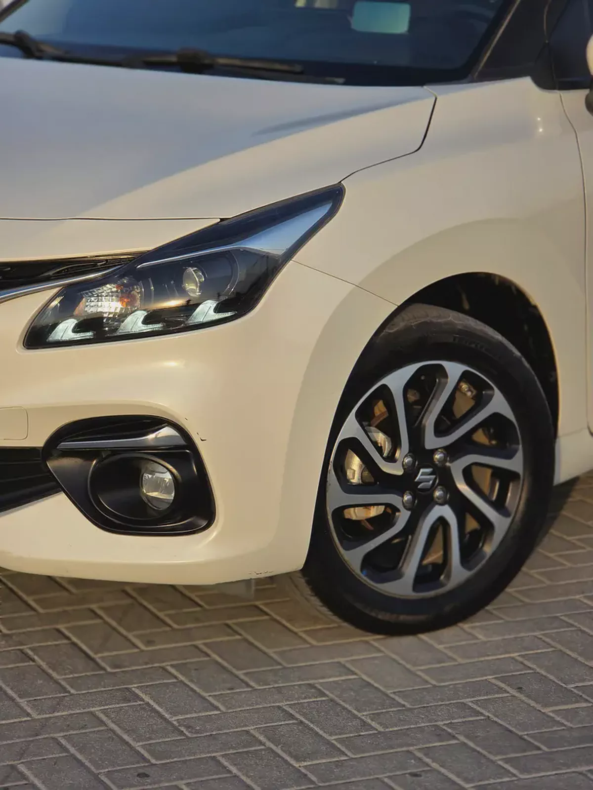 Suzuki Baleno GLX 2023 | GCC Specs | Full Option | Warranty-6-6