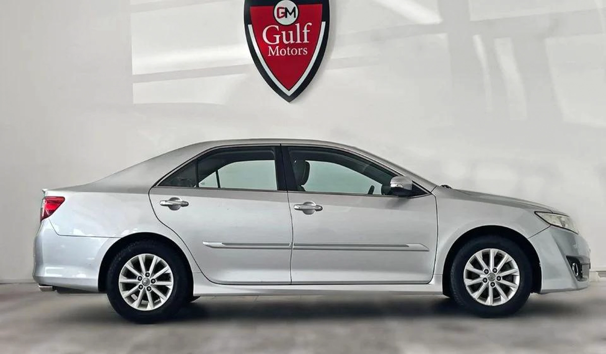 Toyota Camry SE 2.5L-4CYL EXCELLENT CONDITION LOW KILOMETER DRIVEN-12-12