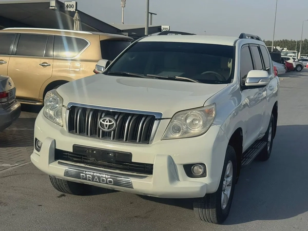 Toyota Prado 2013 white color GcC calen cR