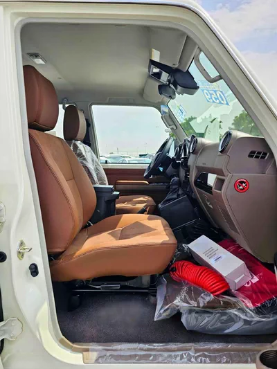 Toyota Land Cruiser 70 LC76 LX LC76 | 2.8L V4 DIESEL | 5 DOOR | DVD CAMER`| DIFF LOCK | LX FULL OPTION (CODE # HT76ZS)-10