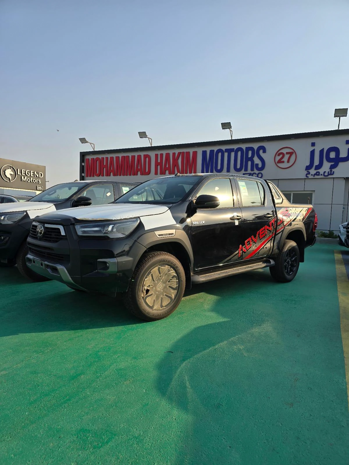 TOYOTA HILUX ADVENTURE DIESEL 2026 | BLACK EXTERIOR