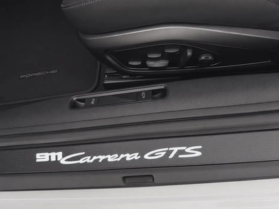2026 Porsche 911 Carrera GTS - GCC Specs --10