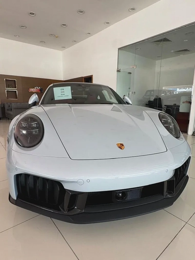 2026 Porsche 911 Carrera GTS - GCC Specs --2