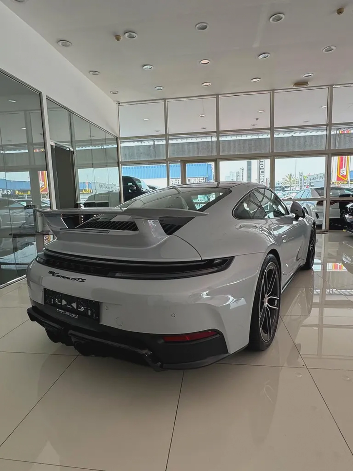 2026 Porsche 911 Carrera GTS - GCC Specs --6-6