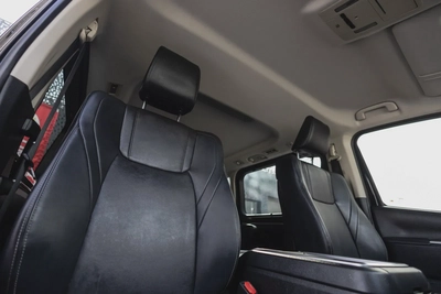 Toyota Granvia 2020-9